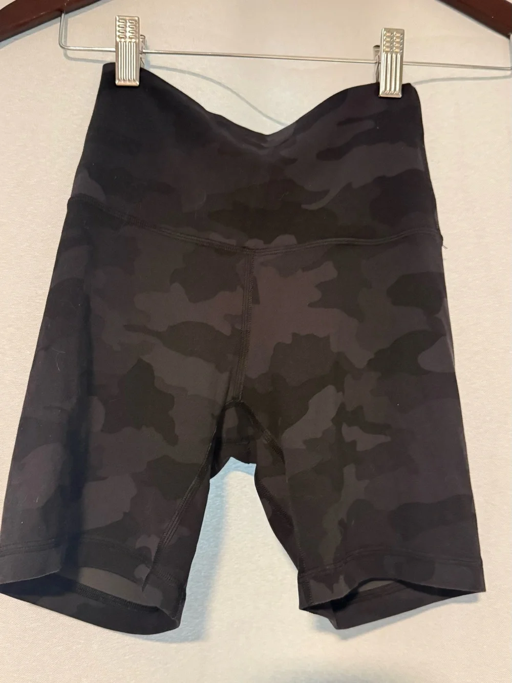 Lululemon 5” biker shorts size 2